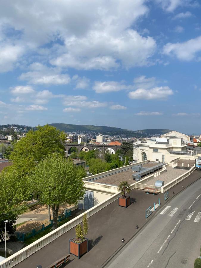 Petit Coin De Paradis A Royat Esterno foto